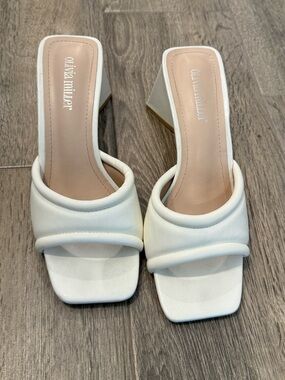 Olivia Miller Cream Padded Square-Toe Mid Heel Mules size 8
